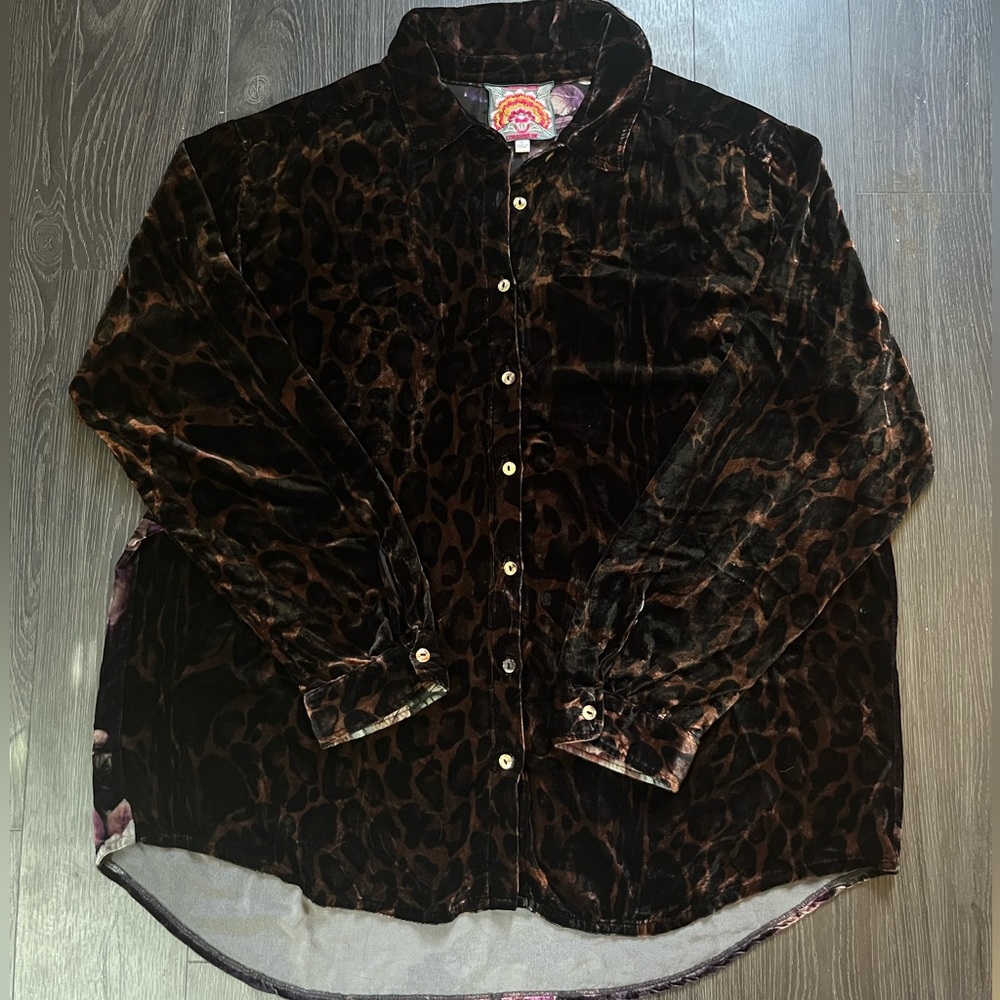 Johnny Was Los Angeles Vevet Button Blouse